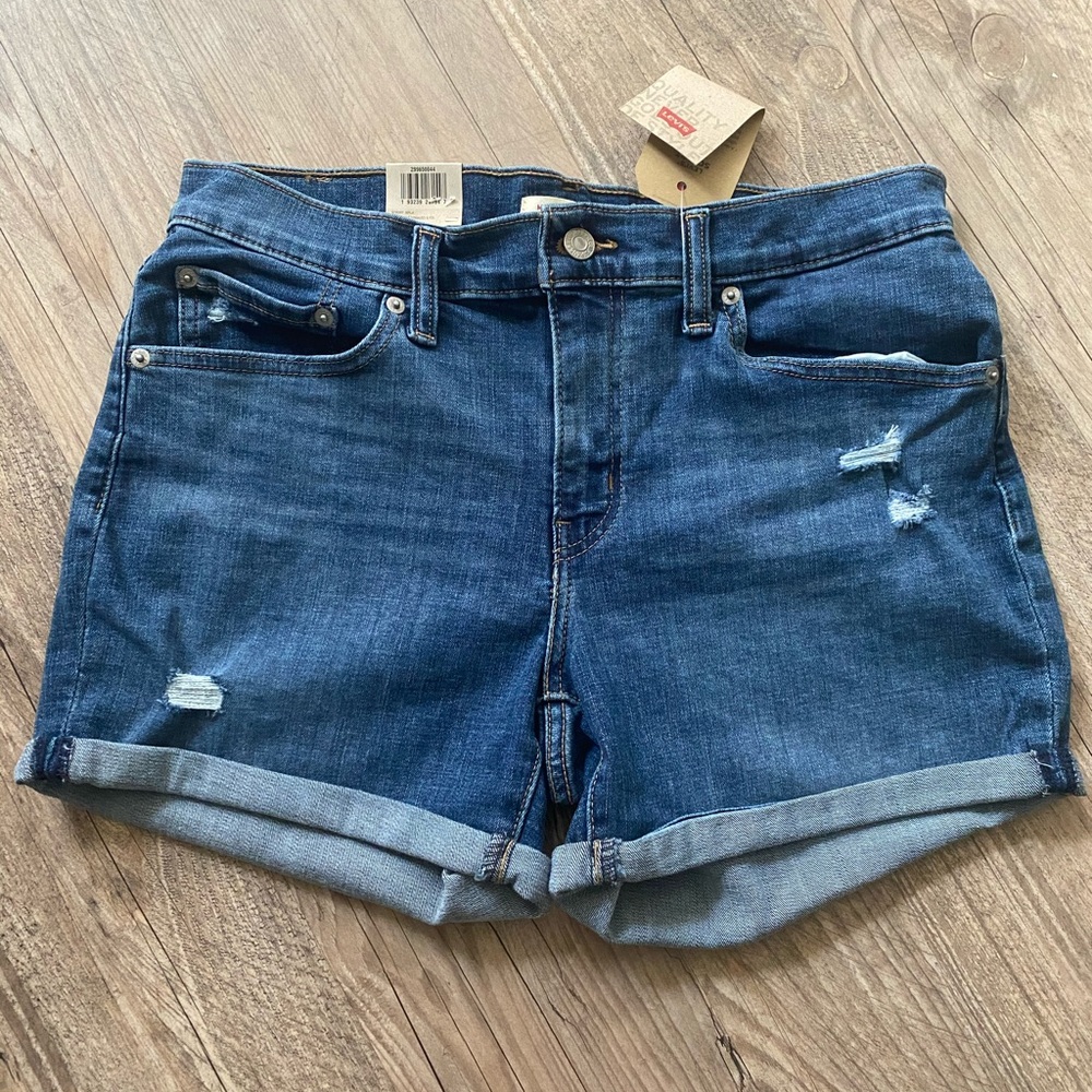 Levi’s shorts